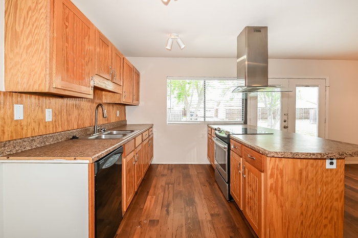 Building Photo - 217 Via Altos