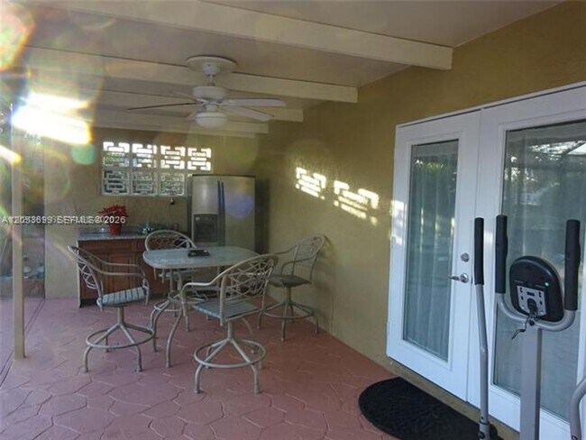 Building Photo - 9240 SW 56th St