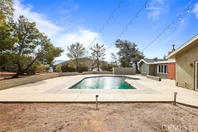 Building Photo - 34716 Violan St