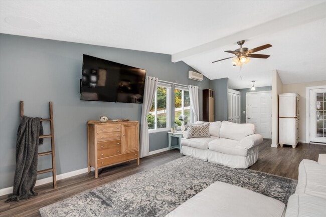 Building Photo - 1 Johns Dr