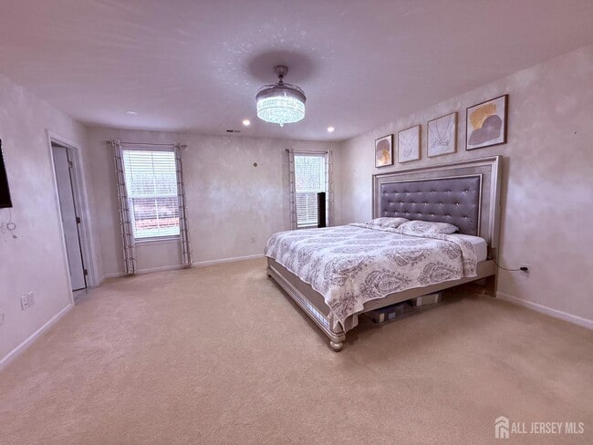 Building Photo - 21 Wisteria Ct