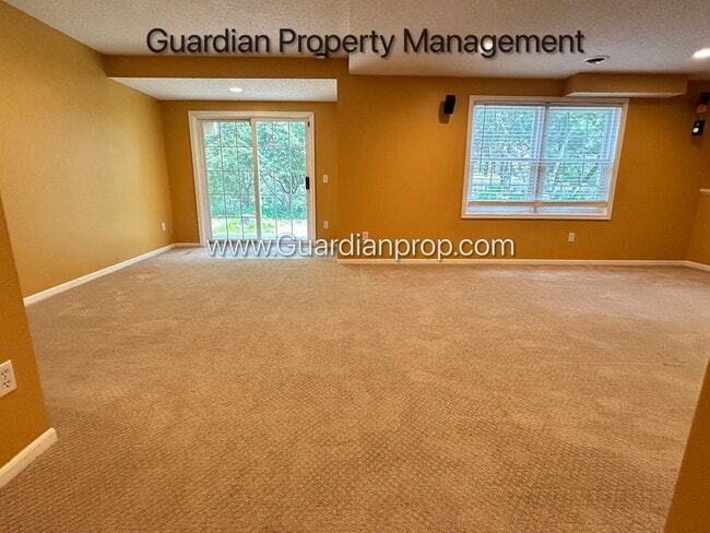 Building Photo - Eagan Single Family Home, Office, Deck, Patio, 2 Car Garage, Available Late July/Aug