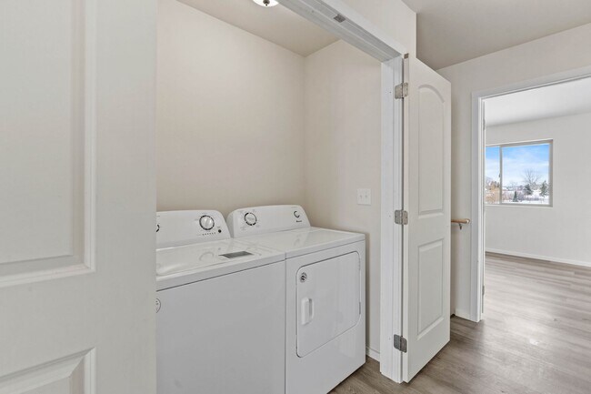 Building Photo - 2-bedroom townhomes, a modern take on apar...