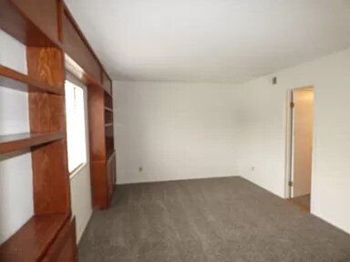 bedroom - 491 S Kalispell Way