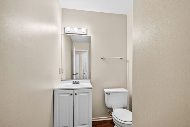 Building Photo - 6239 Lucille Dr
