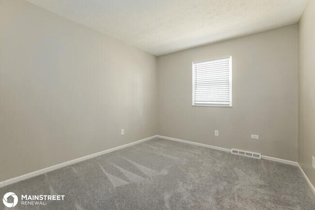 Building Photo - 6606 Merringer Ave, Reynoldsburg, OH 43068