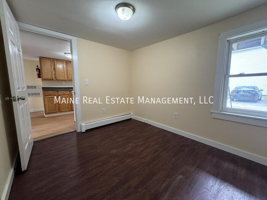 Building Photo - 206 Maine Ave