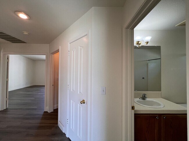Building Photo - Nice 3 Bedroom home in Fallon, NV