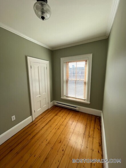 Building Photo - 127 Pembroke St