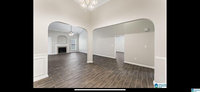 Building Photo - 683 Waterford Ln