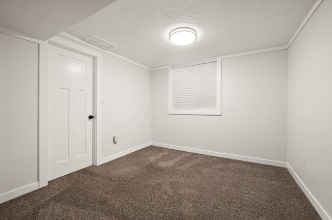 Building Photo - 1733 7200 S