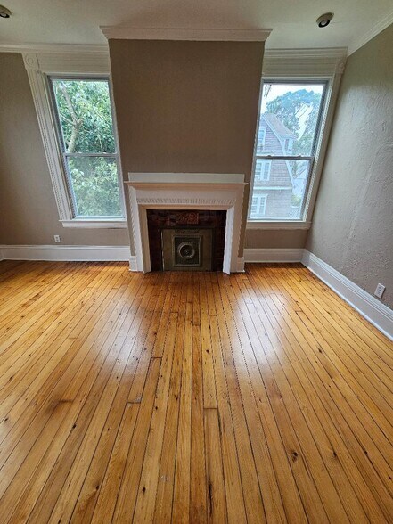 Building Photo - 764 Rock St