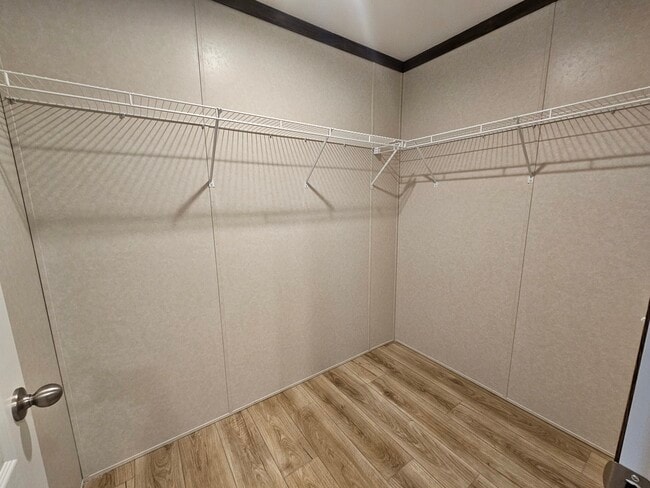 Building Photo - 46000 Geddes Rd