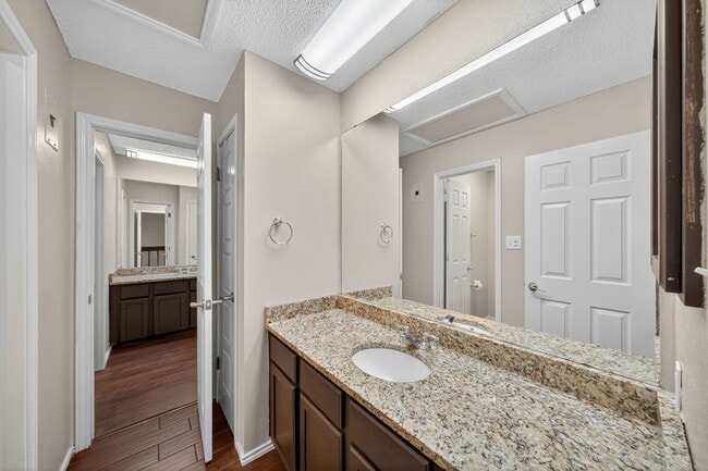 Building Photo - 4107 Medical Dr