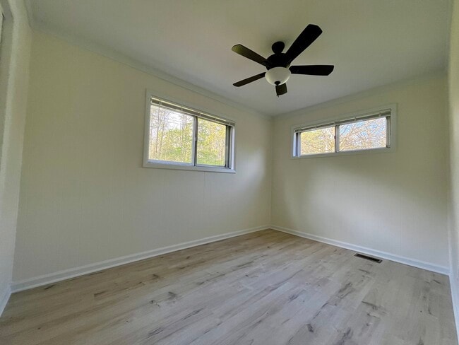 Building Photo - 2402 Corral Rd