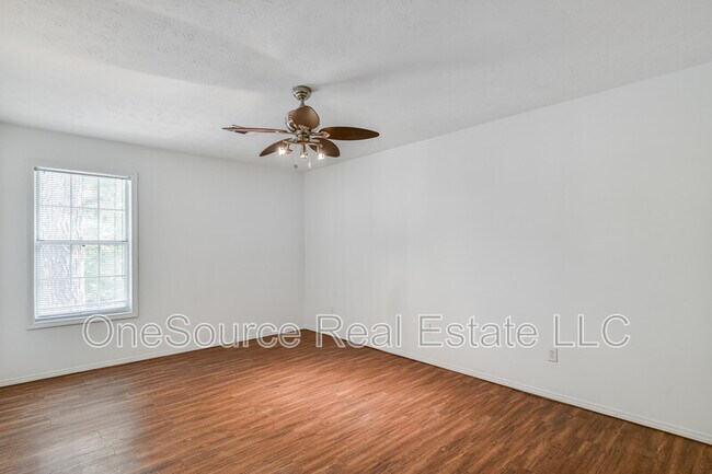 Building Photo - 1210 Augusta Dr