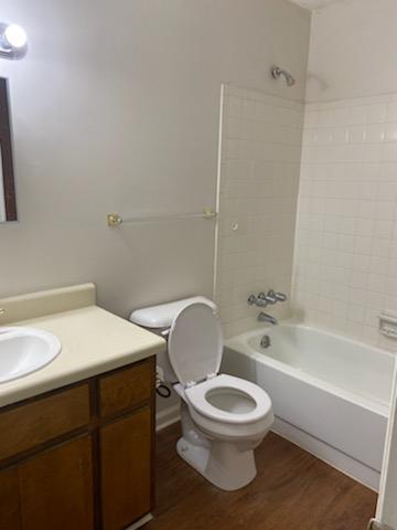 Building Photo - 1548 Hamilton Dr