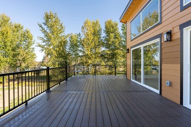 Building Photo - 925 Comeback Bay Ln