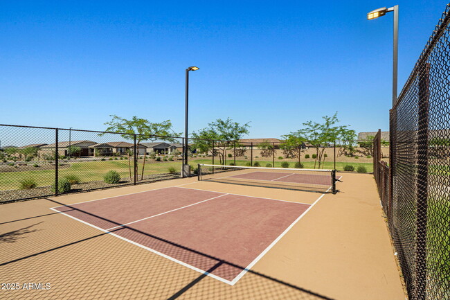 Building Photo - 16006 W Cottontail Ln