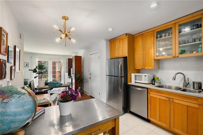 Building Photo - 866 Briarcliff Rd NE