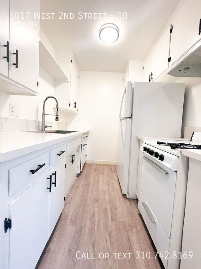 Building Photo - 3017 W 2nd St