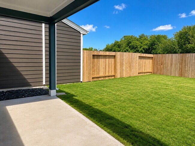 Building Photo - 28146 Meadowlark Sky Dr