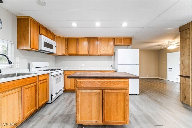 Building Photo - 2847 Mammoth Ct