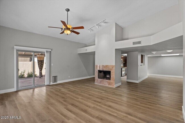 Building Photo - 6020 N 81st St
