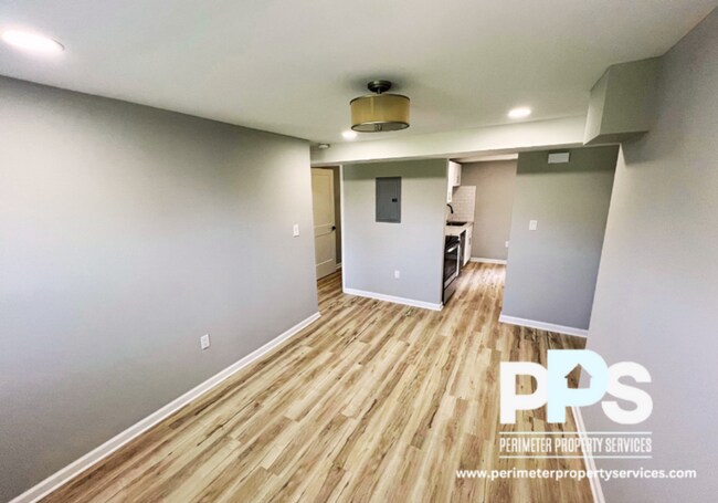 Building Photo - 605 Paines Ave NW