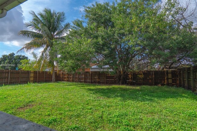 Building Photo - 15650 NW 39th Ct