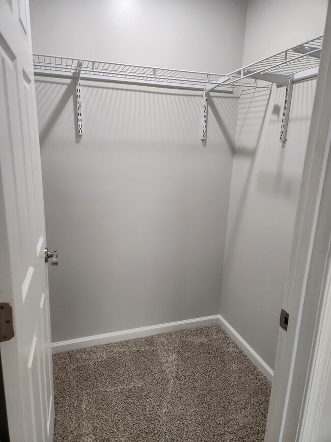 Building Photo - 28 Holler Rd