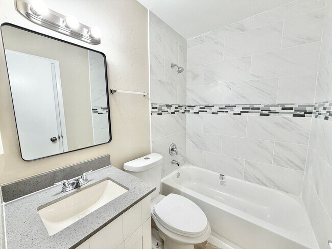 Building Photo - PIKUS (4601 24th Pl SW)