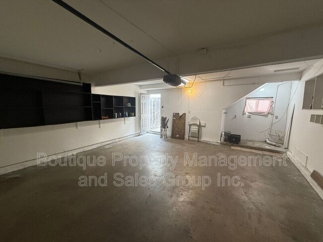 Building Photo - 11086 El Amarillo Ave