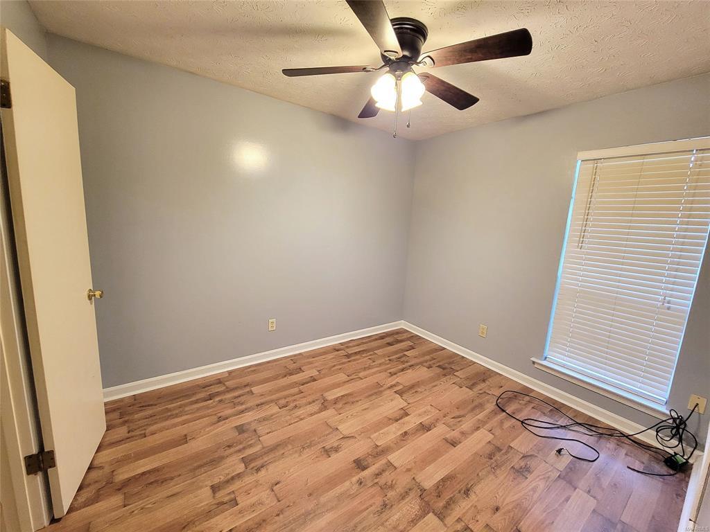 Building Photo - 3248 Meadow Walk Ln