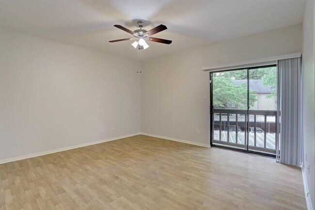 Building Photo - 11711 Memorial Dr