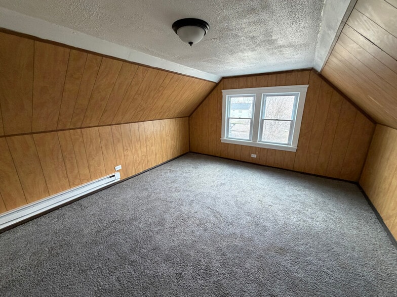 Building Photo - 12614 Forest Ave