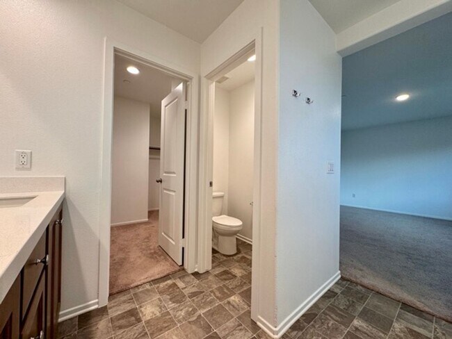 Building Photo - SOLAR INCLUDED! Stunning 3 Bedroom Home in...