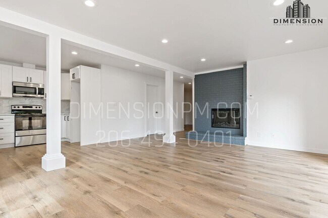 Building Photo - 13848 29th Ave S
