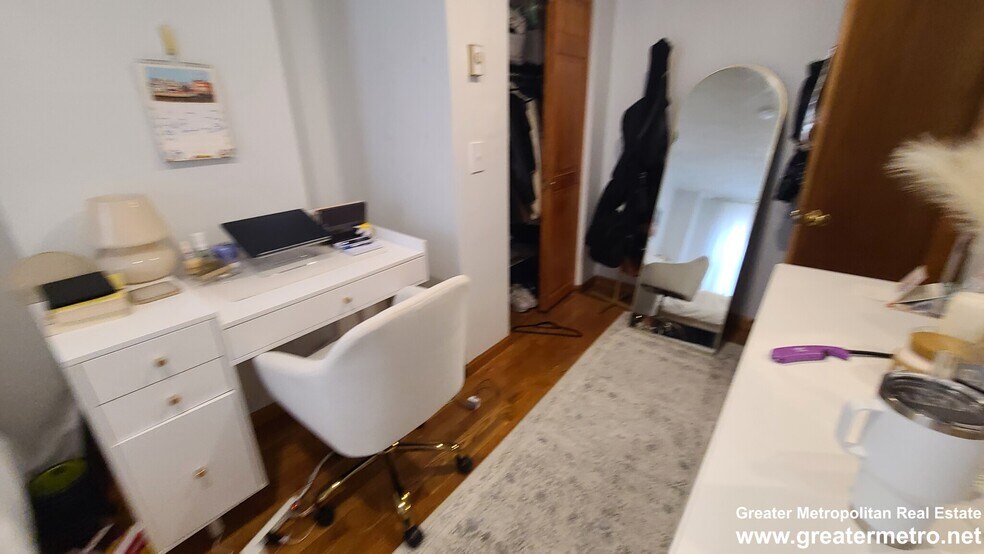 Building Photo - 183 Endicott St