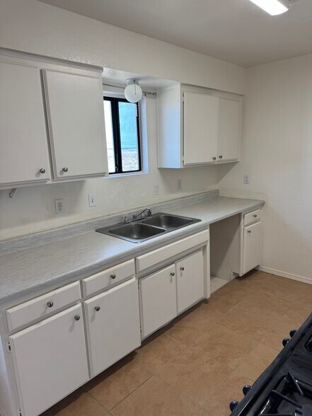 Building Photo - 3007 Pat Ave