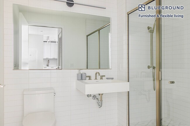 Building Photo - 955 Sterling Pl