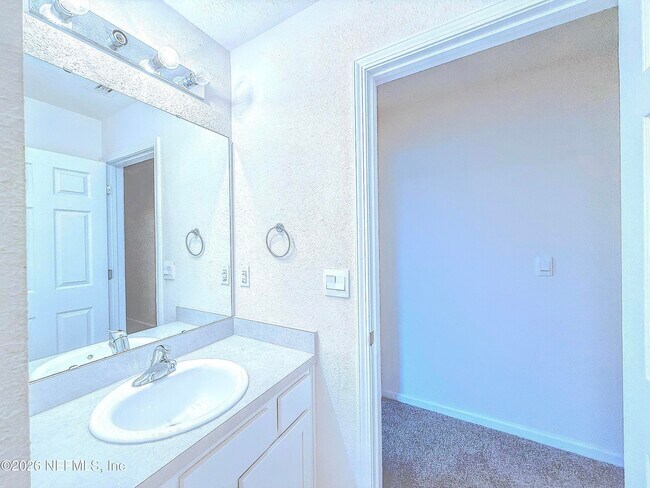 Building Photo - 365 Coastline Wy