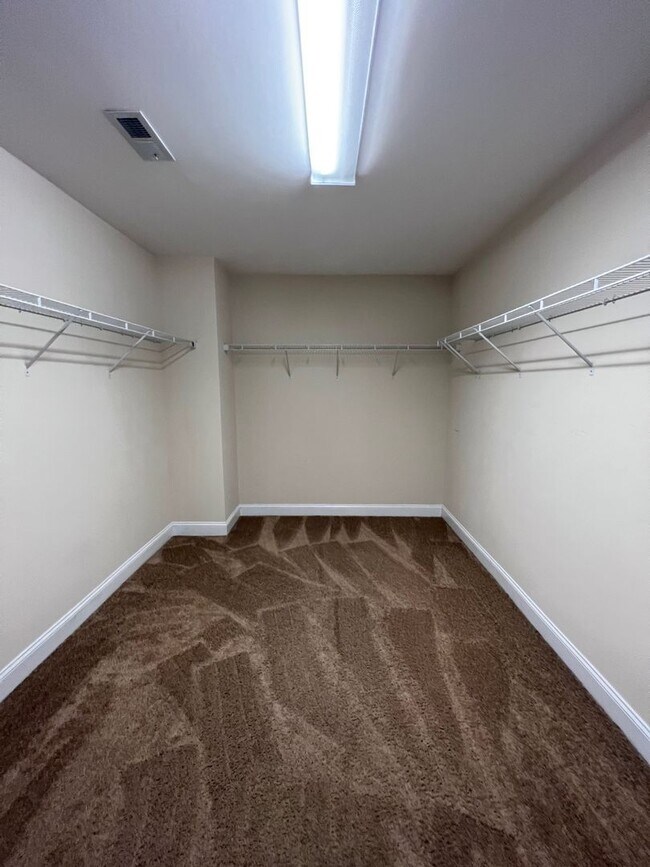 Building Photo - Beautiful 4 Bedroom, 3 Bath Home in Hope M...