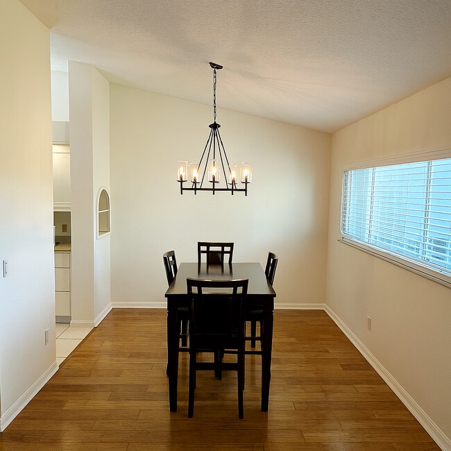 Building Photo - 9394 Westlinks Terrace