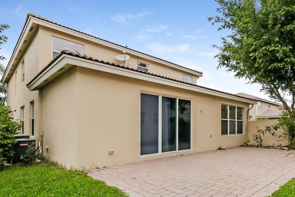 Building Photo - 4312 N Magnolia Cir