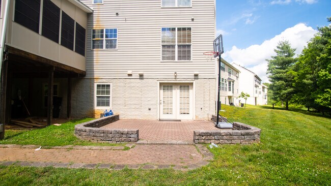 Building Photo - 4302 Stablemere Ct