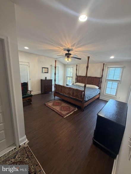 Building Photo - 209 Prince Edward St