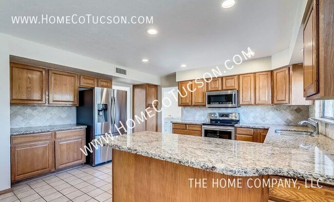 Building Photo - 525 W Orango Pl