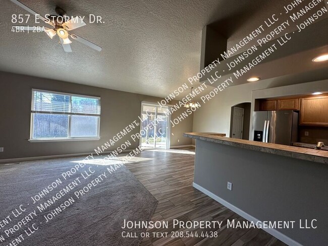 Building Photo - Spacious 4-Bedroom Home with Bonus Room, 3...