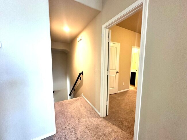 Building Photo - 22407 Ebbets Field Dr